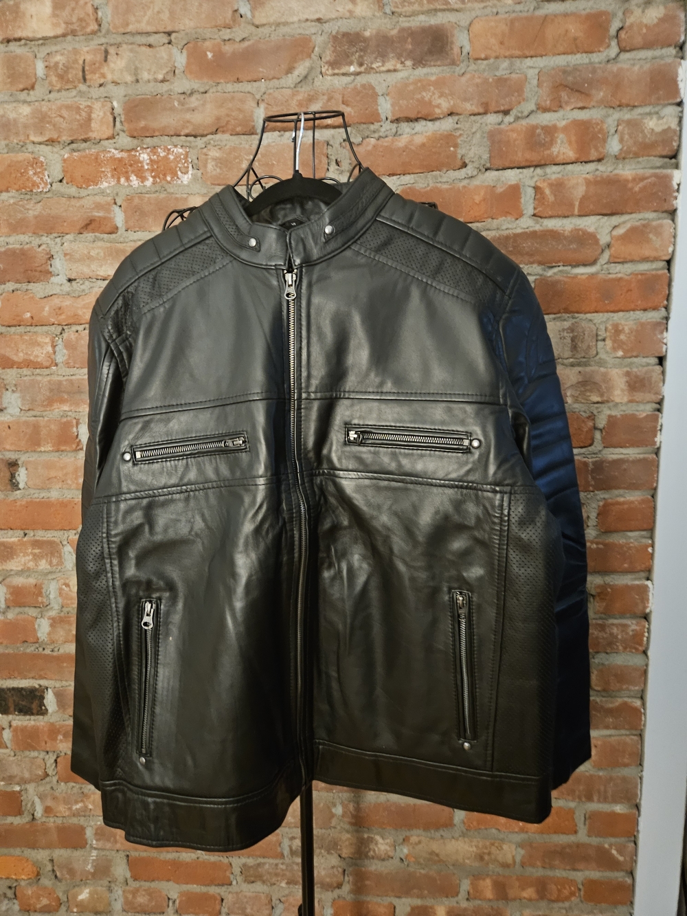 Men's X Large  Black Lambskin Leather Racer Jacket with Zip Pockets